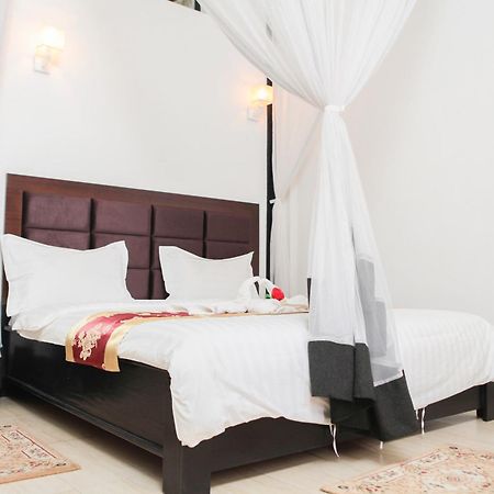 Hotel Kangaroo Bujumbura Bagian luar foto