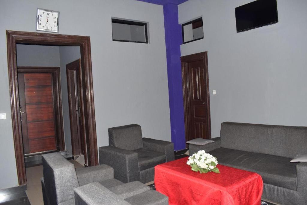 Hotel Kangaroo Bujumbura Bagian luar foto