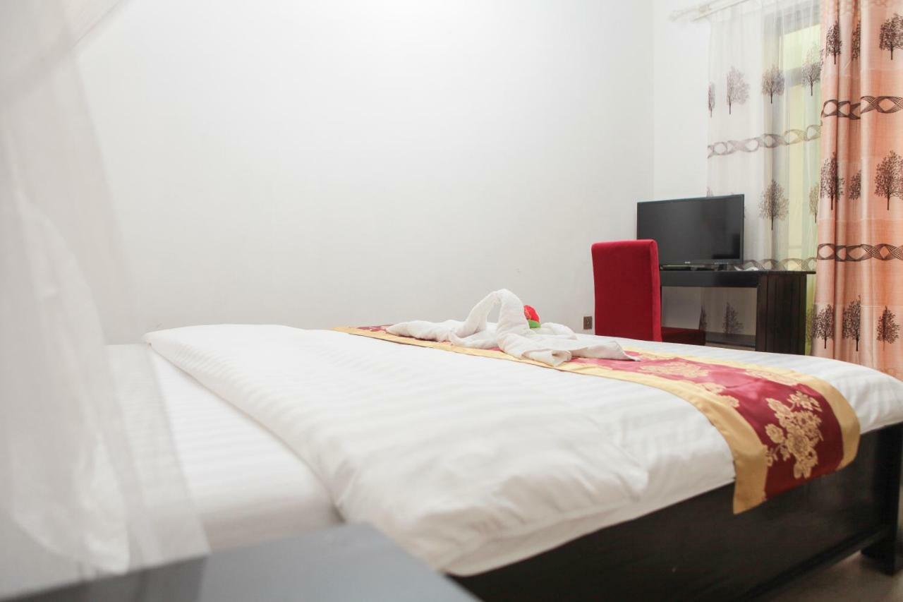 Hotel Kangaroo Bujumbura Bagian luar foto