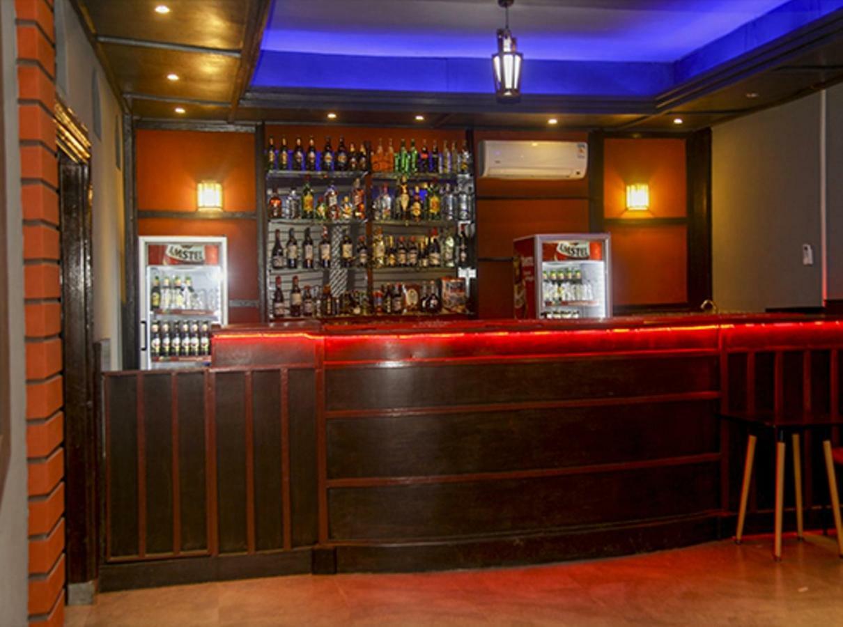 Hotel Kangaroo Bujumbura Bagian luar foto